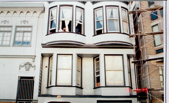 245 Scott St in San Francisco, CA - Building Photo