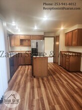 1213 SW 330th Pl in Federal Way, WA - Building Photo - Building Photo