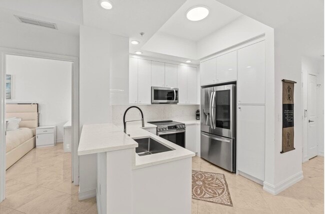 701 S Olive Ave in West Palm Beach, FL - Building Photo - Building Photo