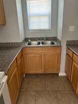 344 Tegarden Rd, Unit TeGarden in Gulfport, MS - Building Photo