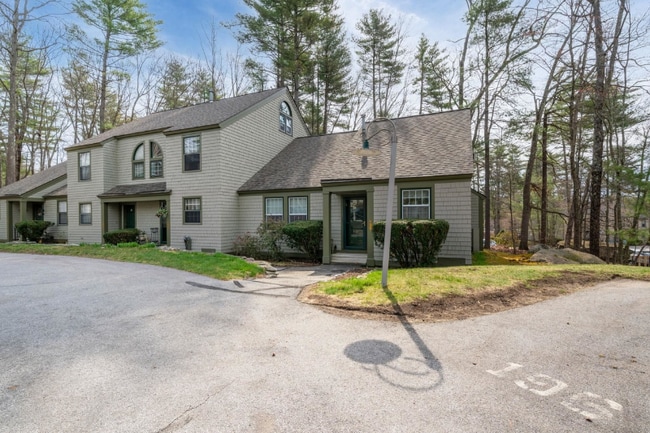 1465 Hooksett Rd