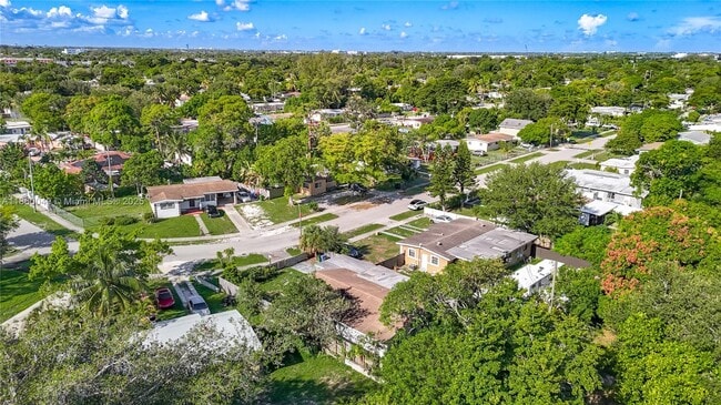 property at 921 NW 14th St