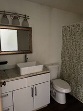 1408 Bellevue Way NE in Bellevue, WA - Building Photo - Building Photo