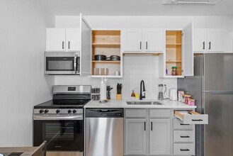 205 Foster Ave in Charlotte, NC - Building Photo - Building Photo