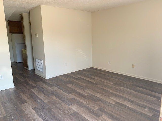 810 B's Barbeque Rd in Greenville, NC - Building Photo - Building Photo