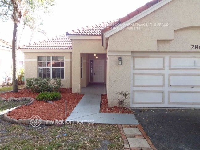 property at 2804 Oakleigh Ln