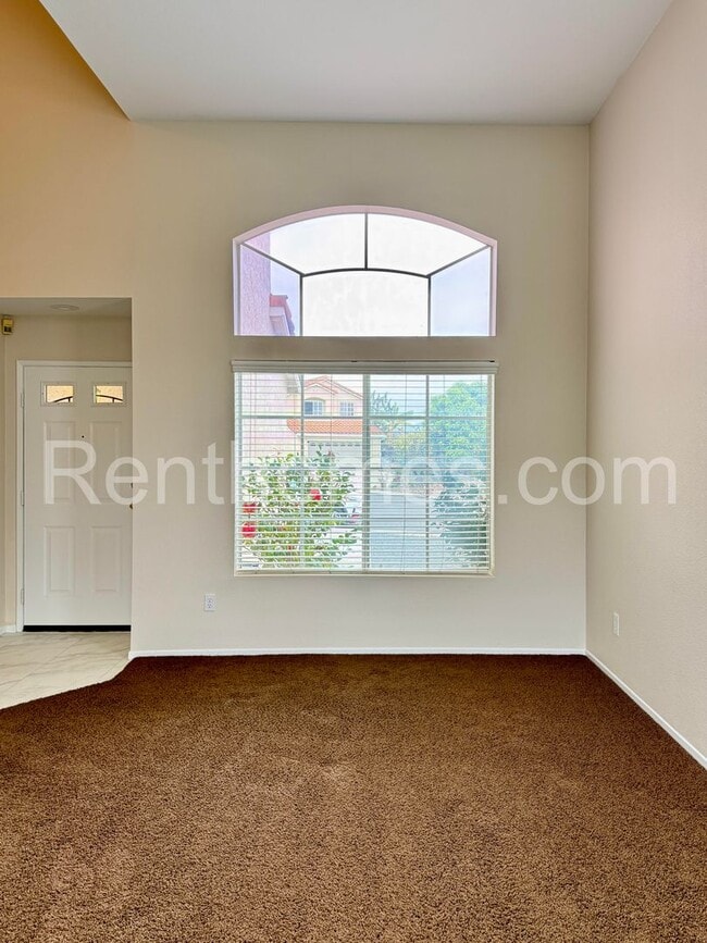 11521 Kirby Pl in San Diego, CA - Building Photo - Building Photo