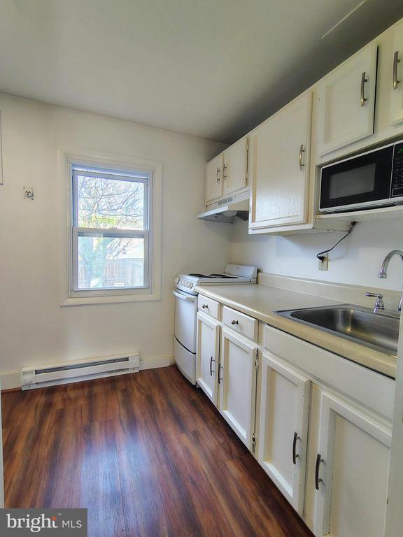 property at 110 Ice St