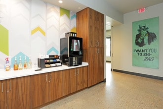 ZAG in Omaha, NE - Foto de edificio - Interior Photo