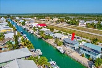 280 Airport Dr S in Summerland Key, FL - Building Photo - Building Photo