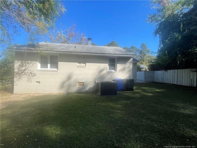 458 McBain Dr in Fayetteville, NC - Building Photo - Building Photo