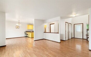 9823 31st Ave SE in Everett, WA - Building Photo - Building Photo