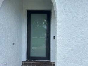 729 SW 46th St in Cape Coral, FL - Building Photo - Building Photo