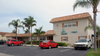 Lighthouse Drive Apartments in Pompano Beach, FL - Building Photo