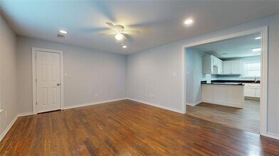 2620 W Washington St in Denison, TX - Building Photo - Building Photo