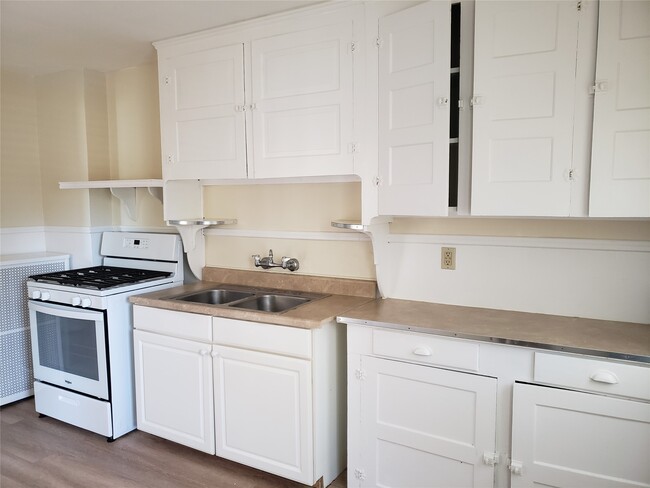 2602 North St in Endicott, NY - Building Photo - Building Photo