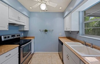 1208 Mohican Blvd in Jupiter, FL - Building Photo - Building Photo