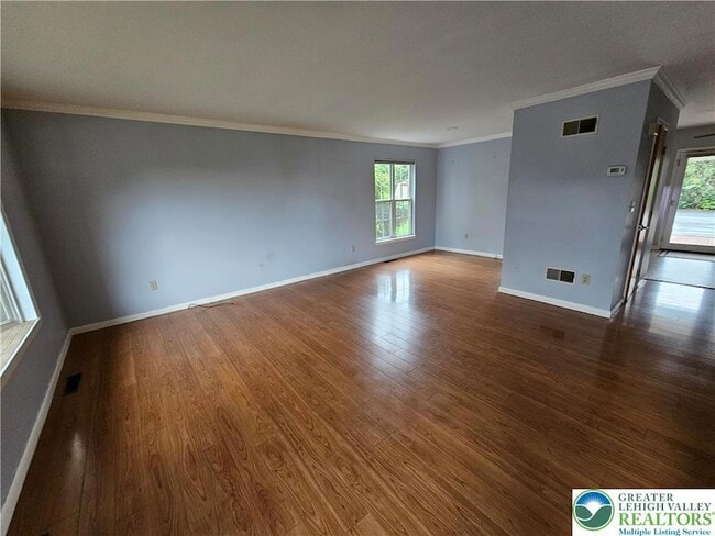 656 Furnace St in Emmaus, PA - Building Photo - Building Photo