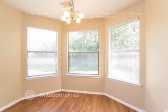 11510 Labarre Dr in Cypress, TX - Foto de edificio - Building Photo