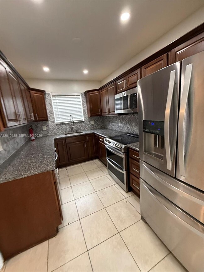 1619 Shenandoah St in Hollywood, FL - Building Photo - Building Photo