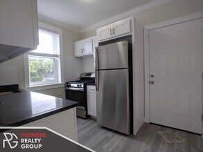 4206 Clark Ave, Unit B4216 - #3 in Cleveland, OH - Building Photo - Building Photo