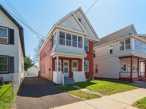 1237 4th Ave in Schenectady, NY - Building Photo - Building Photo