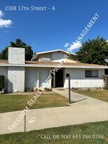 2308 17th St in Bakersfield, CA - Building Photo