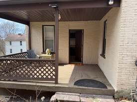 516 Front St in Brownsville, PA - Building Photo