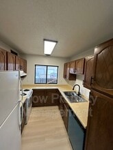 203 E Arbor Ave in Bismarck, ND - Building Photo - Building Photo