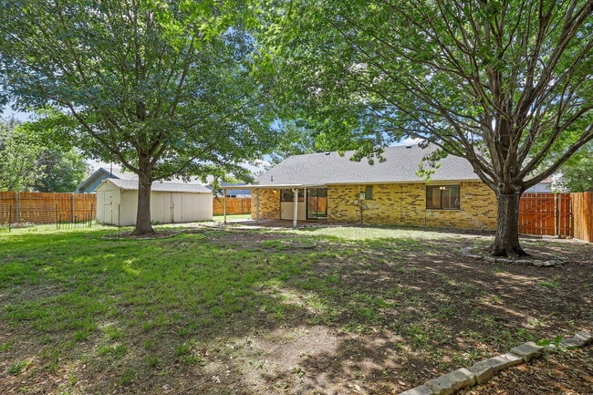 3905 Windflower Ln in Fort Worth, TX - Building Photo - Building Photo