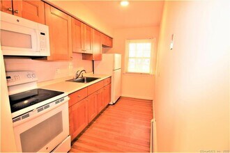 84 Broad St in Meriden, CT - Building Photo - Building Photo