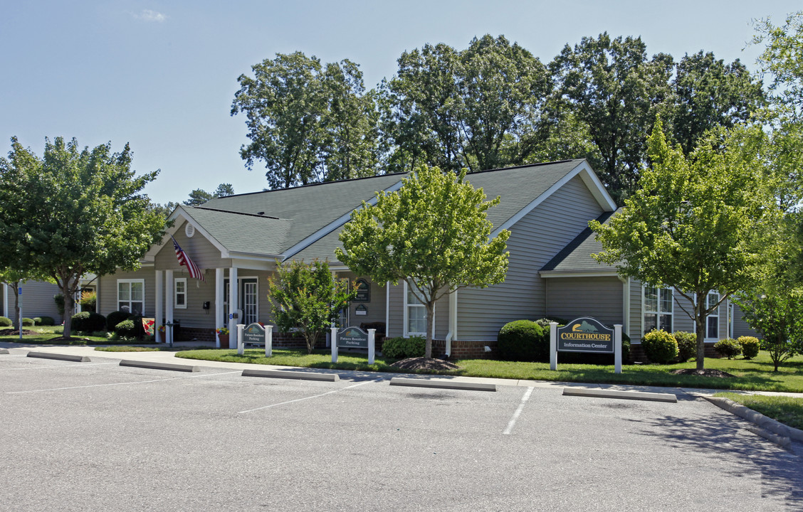 Courthouse Senior Apartments in Chesterfield, VA - Building Photo