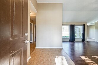1309 Oak Hollow Dr in Friendswood, TX - Building Photo - Building Photo
