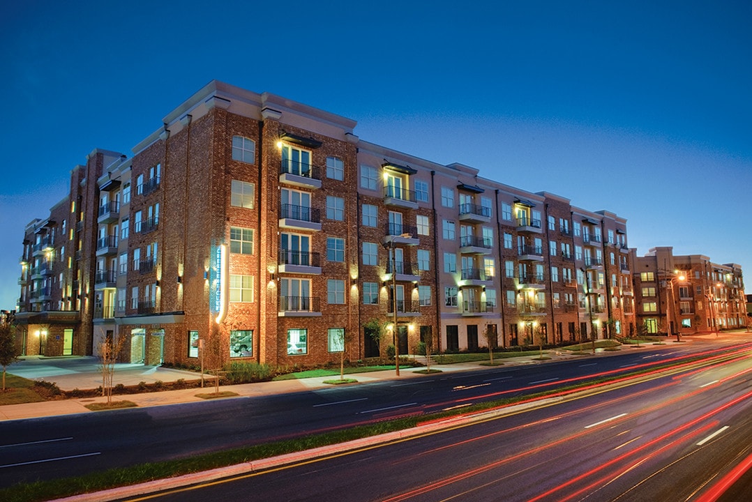 The Crescent Club in New Orleans, LA - Building Photo