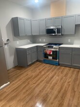62 Plum St, Unit 204 in Paterson, NJ - Building Photo - Building Photo