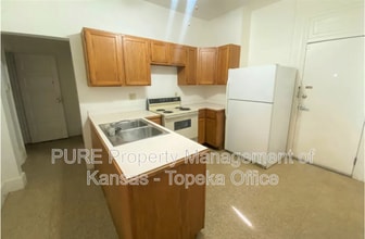 416 SW Clay St in Topeka, KS - Building Photo - Building Photo