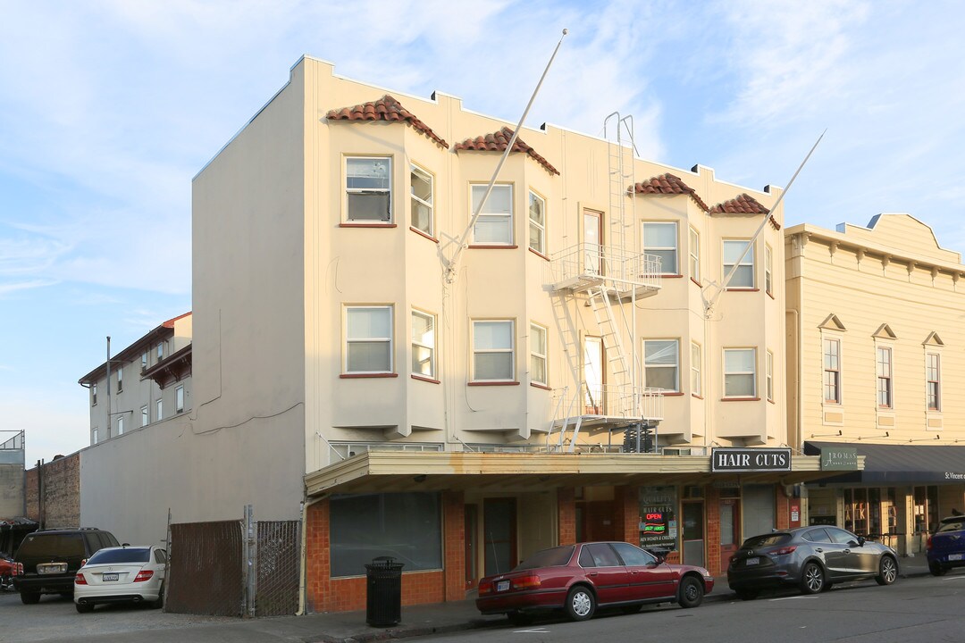 826 B St in San Rafael, CA - Building Photo