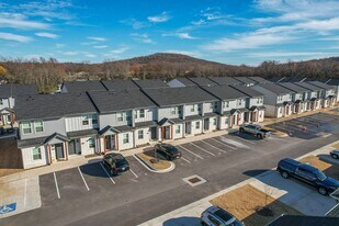 654 N Littleleaf Ter in Fayetteville, AR - Building Photo