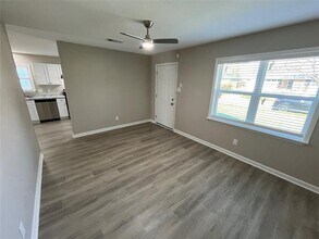 1512 Longview St in Mesquite, TX - Building Photo - Building Photo