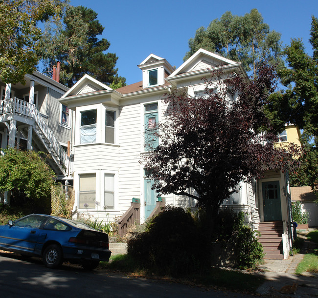 406 Washington Ave in Richmond, CA - Building Photo - Building Photo