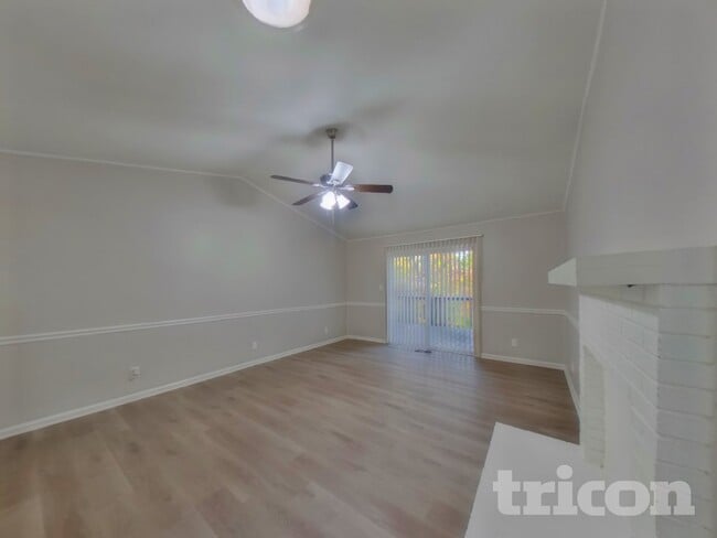 6273 Branch Hill Cir in Charlotte, NC - Foto de edificio - Building Photo