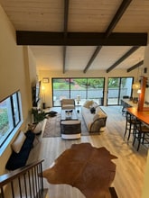 140 Sand Hill Cir in Menlo Park, CA - Foto de edificio - Building Photo