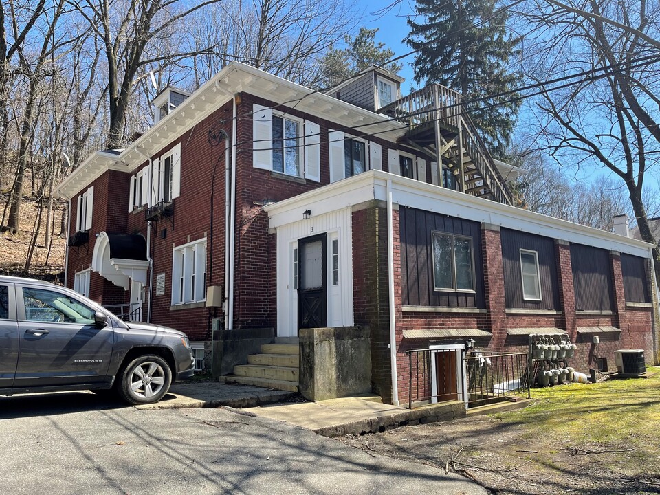 21 Wible Run Rd, Unit 4 in Pittsburgh, PA - Foto de edificio