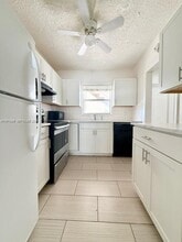 4200 Crystal Lake Dr in Pompano Beach, FL - Building Photo - Building Photo