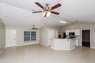 453 Foxdall Ave NE in Palm Bay, FL - Building Photo - Building Photo