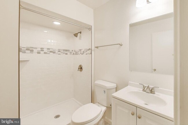 18 Indian Hills Ct in Rockville, MD - Building Photo - Building Photo