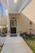 4640 Chestatee Pointe Rd in Gainesville, GA - Building Photo - Building Photo