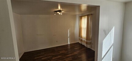 402 W Green St in Millville, NJ - Building Photo - Building Photo