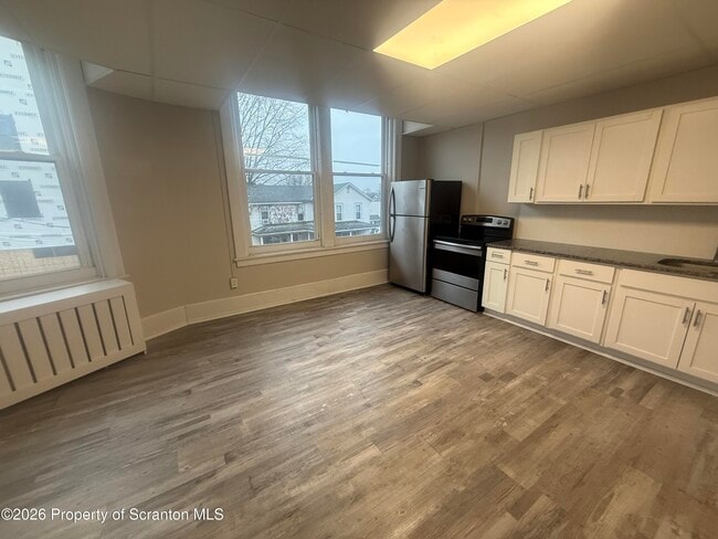 102 Delaware Ave in Olyphant, PA - Building Photo - Building Photo