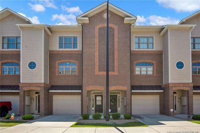 278 Hugh Shelton Loop in Fayetteville, NC - Building Photo - Building Photo